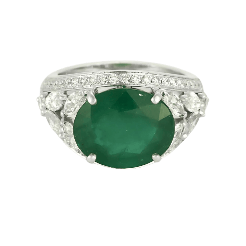 Bague 53.5 Bague en platine 950 sertie d’une émeraude 6,93 ct et diamants 58 Facettes