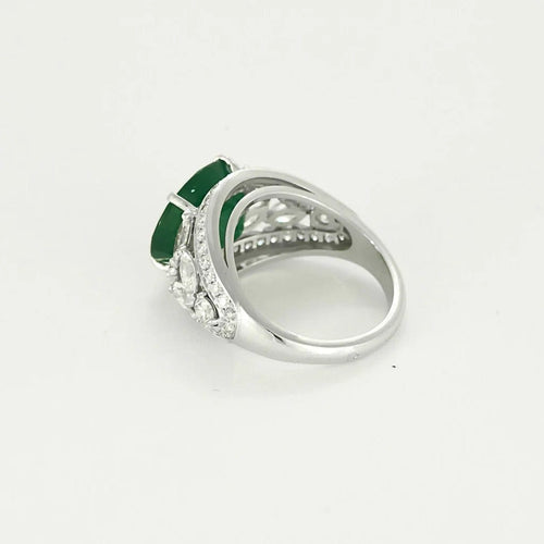 Bague 53.5 Bague en platine 950 sertie d’une émeraude 6,93 ct et diamants 58 Facettes
