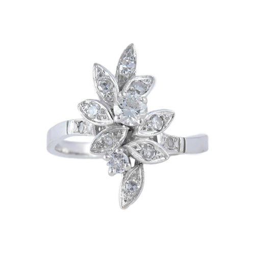 Bague 54.5 Bague feuilles en or blanc 18K et diamants 58 Facettes P6L14D