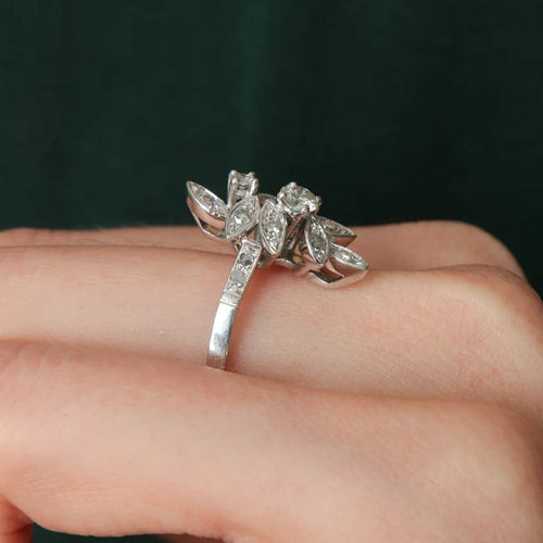 Bague 54.5 Bague feuilles en or blanc 18K et diamants 58 Facettes P6L14D