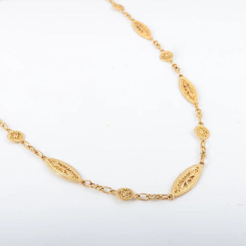 Collier Collier à motifs filigranés en or jaune 18 carats 58 Facettes