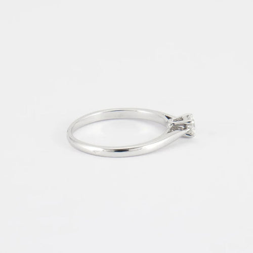 Bague 53 Bague solitaire en or blanc 18K avec diamant 0,20 ct 58 Facettes