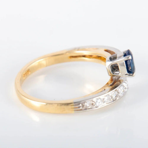 Bague 51 Bague saphir et diamants en or jaune 18 carats et platine 58 Facettes