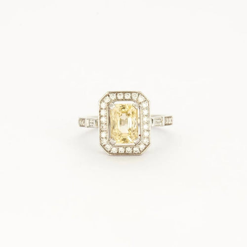Bague 51 Bague style Art déco solitaire en or blanc 18K, diamants et saphir jaune 58 Facettes