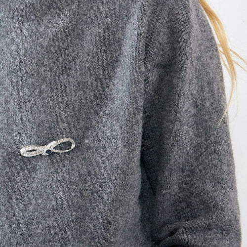 Broche Infini - Broche ancienne en platine, diamants et saphir 58 Facettes
