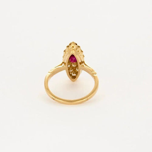 Bague 51.5 Bague marquise vintage en or jaune 18K, diamants et rubis 58 Facettes