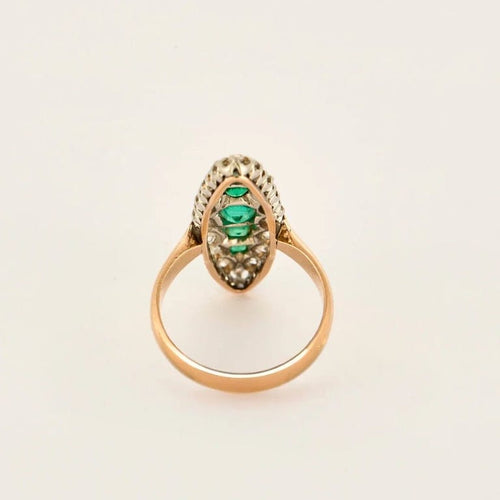 Bague 47.5 Bague marquise en or 18 carats avec diamants et émeraudes 58 Facettes P16L18