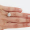 Bague 50 Bague en or blanc 18 carats sertie de diamants 58 Facettes REF 12106/16