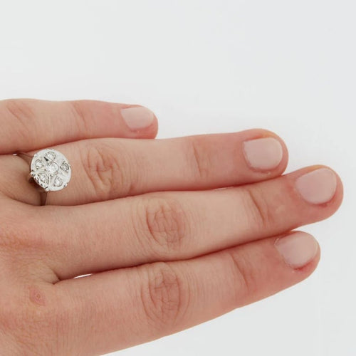 Bague 50 Bague en or blanc 18 carats sertie de diamants 58 Facettes REF 12106/16