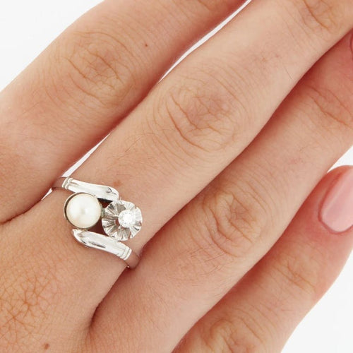 Bague 54 Bague en or blanc 18 carats avec perle de culture et diamant 58 Facettes REF 6010/16