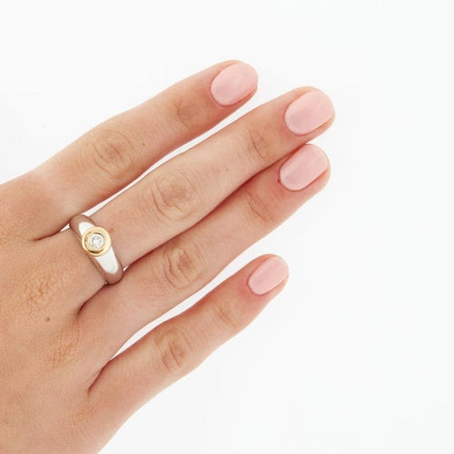 Bague 54 Bague en or blanc et jaune sertie d’un diamant 58 Facettes REF 5032/13