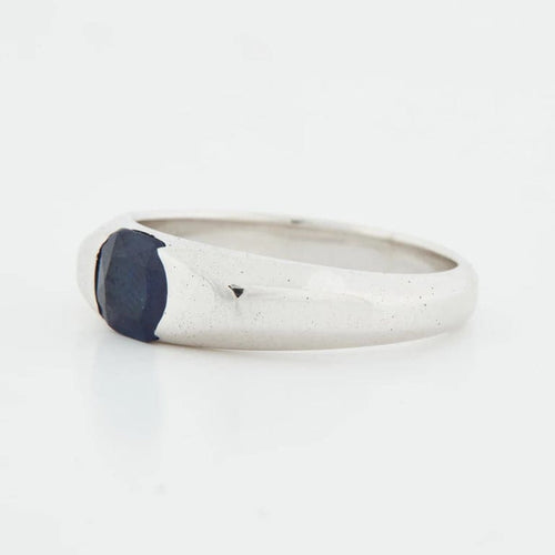 Bague 55 Bague en or blanc 18 carats sertie d’un saphir 0,60 ct 58 Facettes RÉF 3204/12