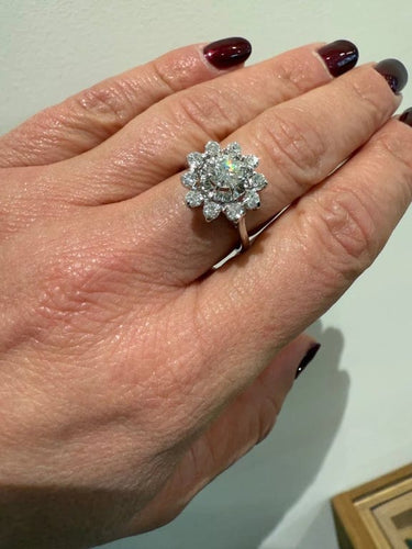 Bague 58 Bague marguerite en or blanc 18 carats et diamants 58 Facettes 1.0000304/2
