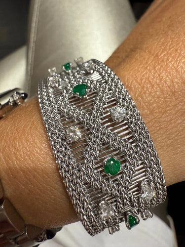 Bracelet Bracelet vintage en or blanc 18 carats serti de diamants et émeraudes 58 Facettes 1.0000651/3