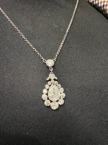 Pendentif Pendentif en or blanc 18 carats avec diamants 58 Facettes 1.0000685/1