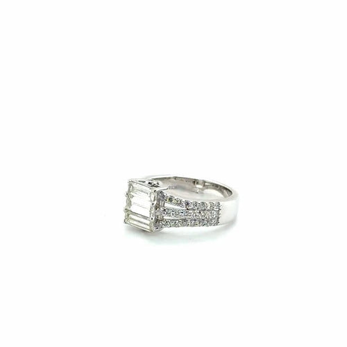 Bague 54 Bague en or blanc 18 carats sertie de diamants baguette 58 Facettes 1.0000666/1