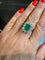 Bague 54 Bague en or blanc 18 carats avec émeraude 2,65 ct et diamants 58 Facettes 1.0000791/1