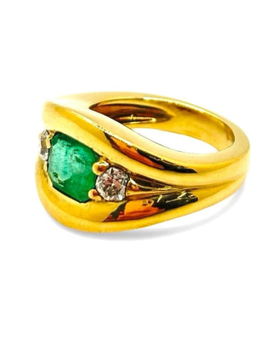 Bague 53 Bague en or jaune 18K avec émeraude 2 ct et diamants 0,40 ct 58 Facettes