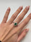 Bague 53 Bague en or blanc 18K avec émeraude 1 ct et diamants 0,80 ct 58 Facettes