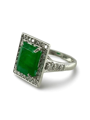 Bague 57 Bague en or blanc 18K avec émeraude 6 ct et diamants 58 Facettes 00016301