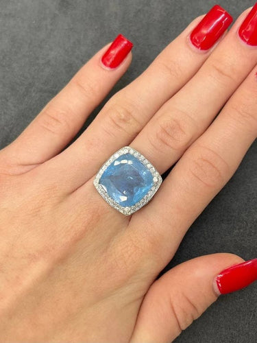 Bague 58 Bague en or blanc 18K avec aigue-marine 11,12 ct et diamants 58 Facettes 00016401