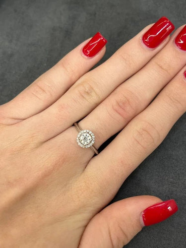 Bague 53 Solitaire - Bague en or blanc 18K et diamants 0,59 ct 58 Facettes 00000801