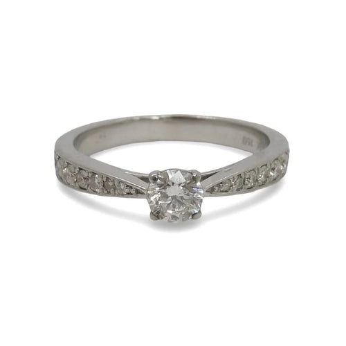 Bague 50 Bague en or blanc 18K sertie de diamants 0,53 ct 58 Facettes 00044101