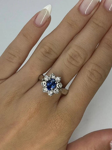 Bague 55 Bague marguerite en or blanc 18K, saphir 1,62 ct et diamants 1,30 ct 58 Facettes 00081701