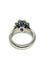 Bague 55 Bague marguerite en or blanc 18K, saphir 1,62 ct et diamants 1,30 ct 58 Facettes 00081701
