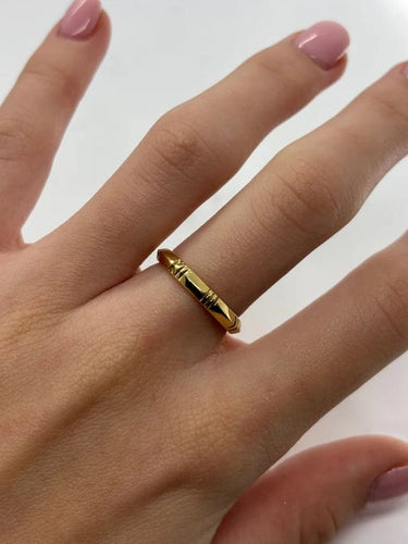 Bague 53.5 Tiffany & Co Atlas X - Alliance en or jaune 18K 58 Facettes 1207