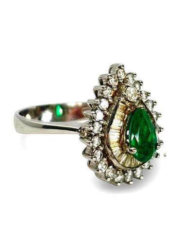 Bague 53.5 Bague en or blanc 18K avec émeraude 1,2 ct et diamants 1 ct 58 Facettes 1240