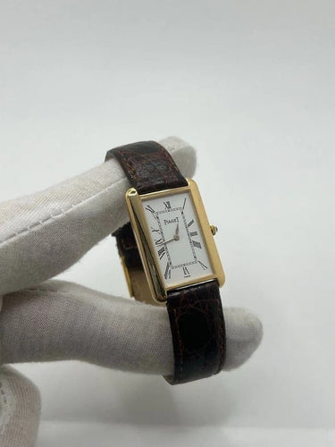 Montre Piaget Tank Allongée - Montre en or jaune 18K réf. 9228 58 Facettes