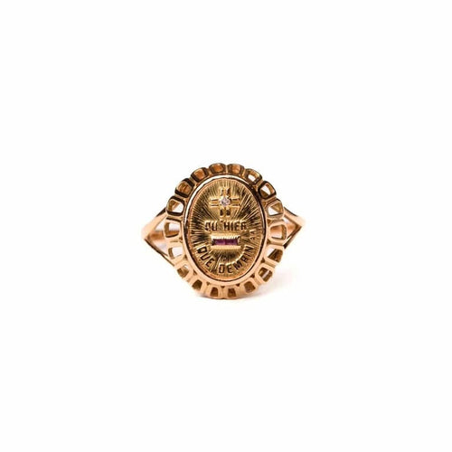 Bague 56.5 Augis - Bague chevalière Médaille d'amour en or jaune, diamant et rubis 58 Facettes LMB-309