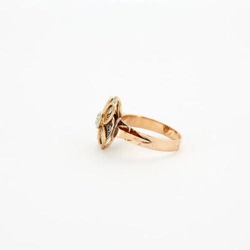 Bague 52 Bague fleur vintage en or jaune et blanc 18K et diamants 58 Facettes