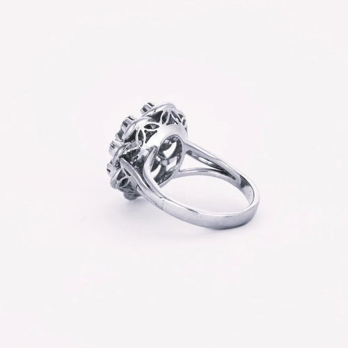 Bague 49 Bague pompadour sertie de diamants en or blanc et platine 58 Facettes