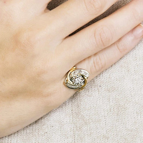 Bague 50 Bague tourbillon marquise en or jaune 18K et diamants 58 Facettes