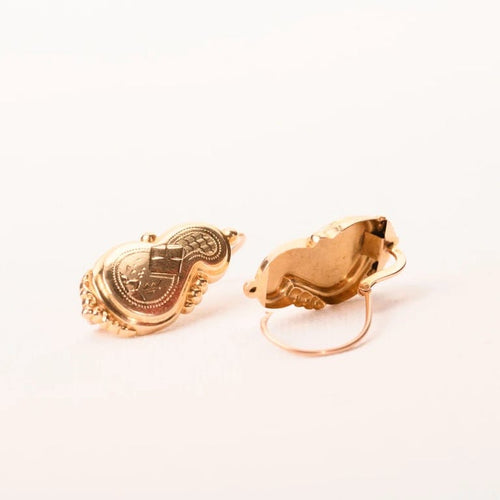 Boucles d'oreilles Boucles d'oreilles dormeuses anciennes en or jaune 18K ciselé 58 Facettes