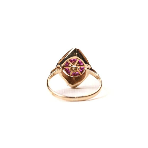 Bague 49 Bague marquise ancienne en or 18K deux tons, rubis et diamant 58 Facettes 275