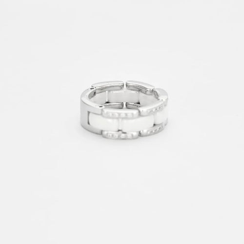 Bague 56 Chanel Ultra - Bague en or blanc 18k, céramique et diamants 58 Facettes