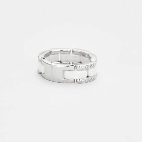 Bague 56 Chanel Ultra - Bague en or blanc 18k, céramique et diamants 58 Facettes