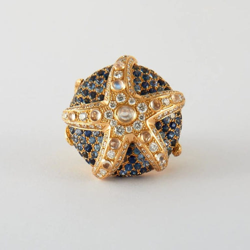 Bague 54.5 Bague étoile de mer en or jaune avec saphirs, diamants et pierres de lune 58 Facettes