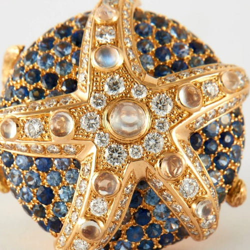 Bague 54.5 Bague étoile de mer en or jaune avec saphirs, diamants et pierres de lune 58 Facettes