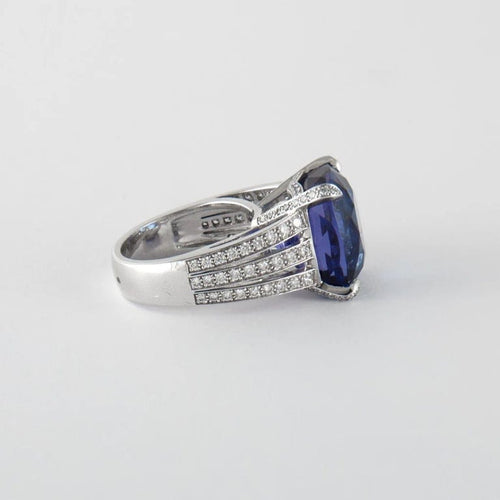 Bague 53 Bague en or gris 750 avec tanzanite et diamants 58 Facettes
