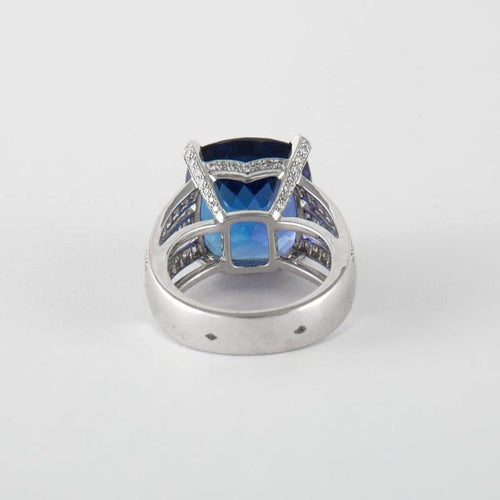 Bague 53 Bague en or gris 750 avec tanzanite et diamants 58 Facettes