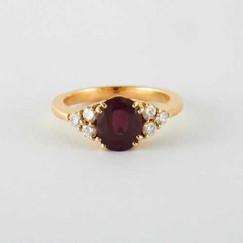 Bague 57.5 Bague en or jaune 750 avec rubis birman et diamants 58 Facettes
