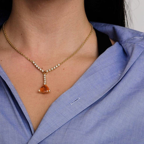 Collier Collier en or jaune avec grenats mandarine et diamants 58 Facettes