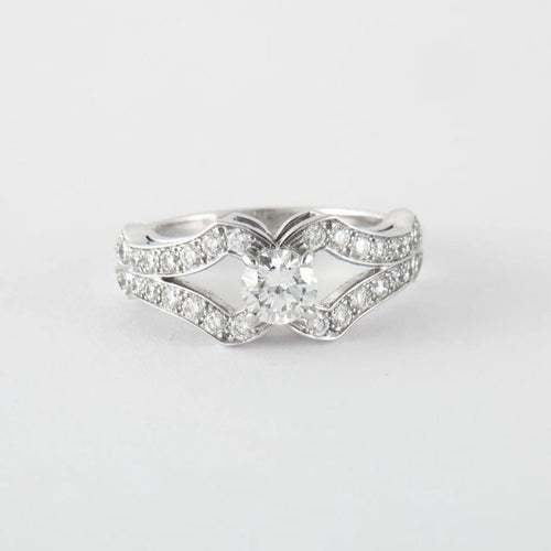 Bague 54 Bague en or gris 18K et diamants 58 Facettes