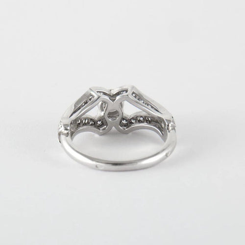 Bague 54 Bague en or gris 18K et diamants 58 Facettes
