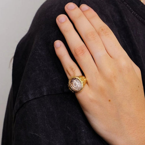 Bague 48 Bague chevalière cœur en or jaune 18K avec morganite et diamants 58 Facettes 2.569