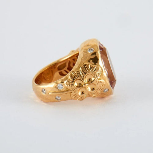 Bague 48 Bague chevalière cœur en or jaune 18K avec morganite et diamants 58 Facettes 2.569